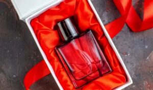 ولنتاین با رایحه‌ای خاص: راز جذابیت در یک عطر