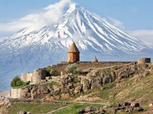 چرا سفر به ارمنستان یکی از بهترین انتخاب‌ها برای تعطیلات ایرانیان است؟