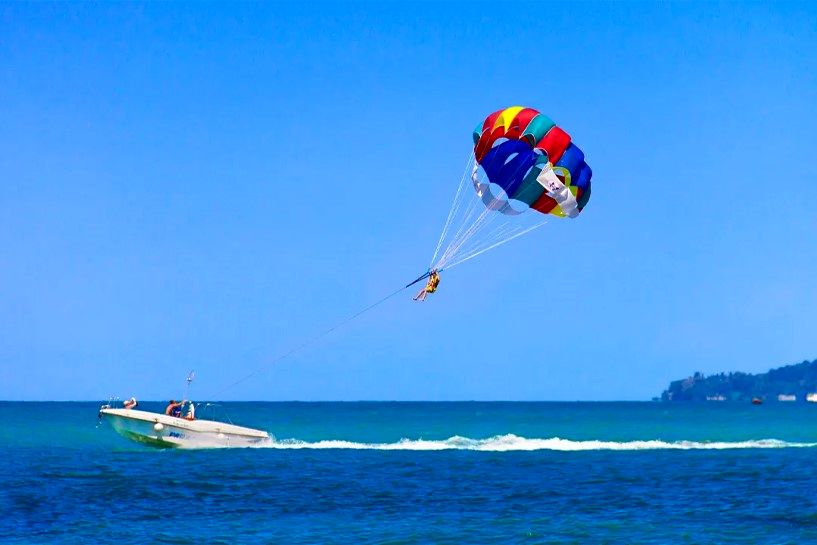 پاراسل کیش – معرفی، نحوه خرید و بهترین کلوپ های کیش